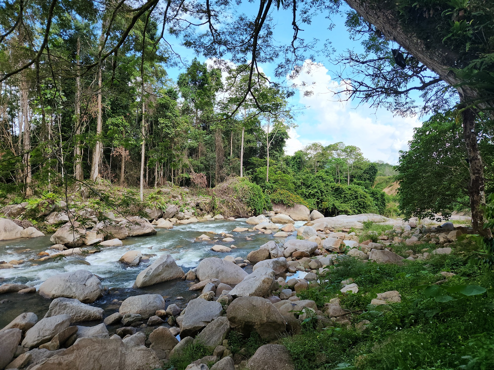 Rocky & crystal clear water